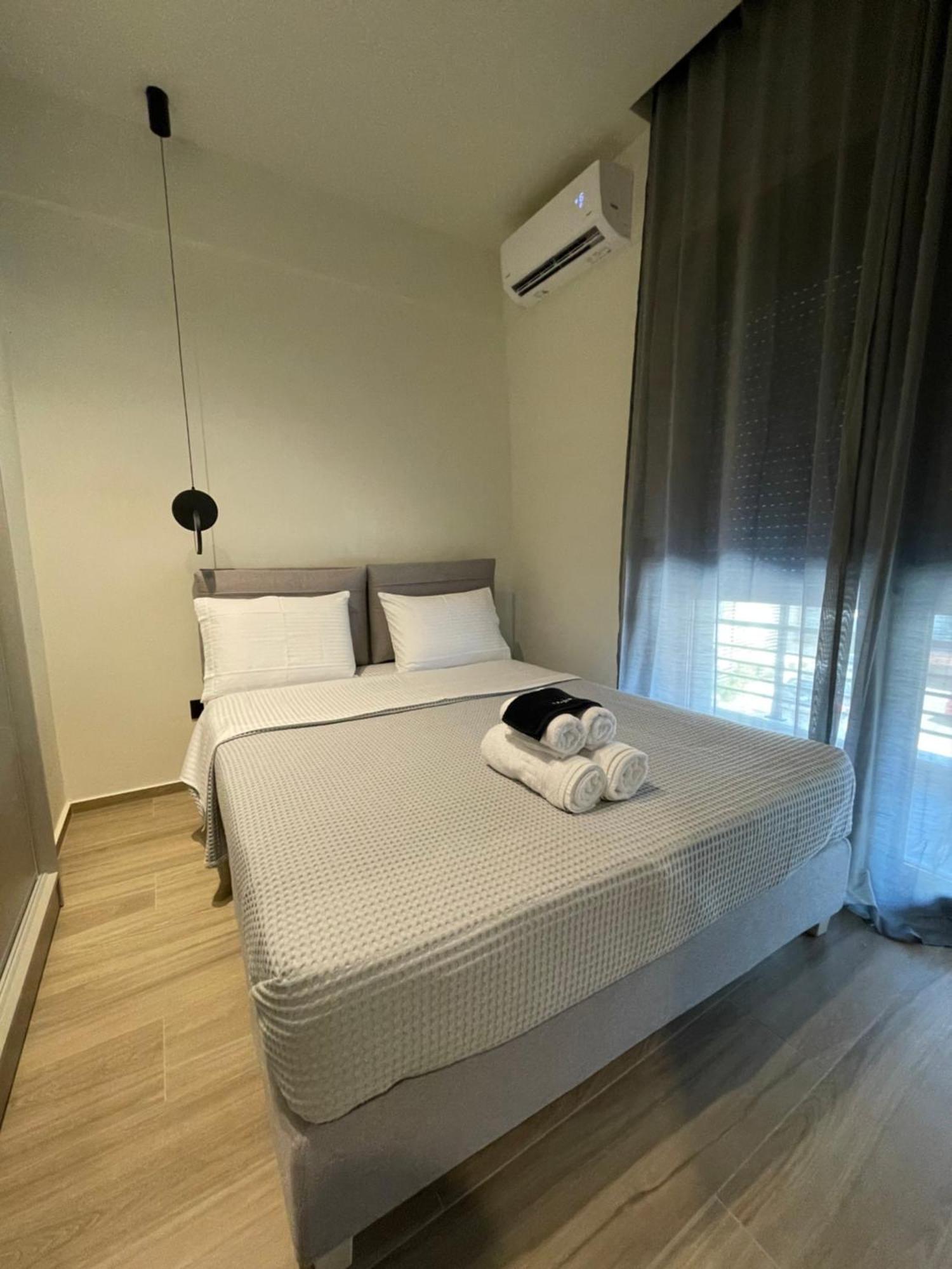 Jk Luxury Apartments Néa Khilí Exterior foto